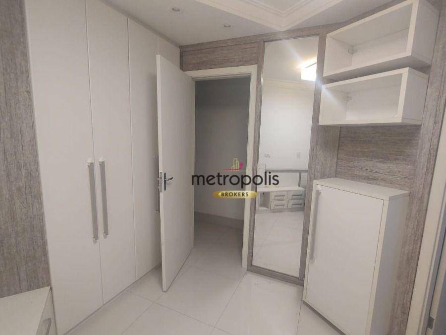 Apartamento para alugar com 3 quartos, 130m² - Foto 13