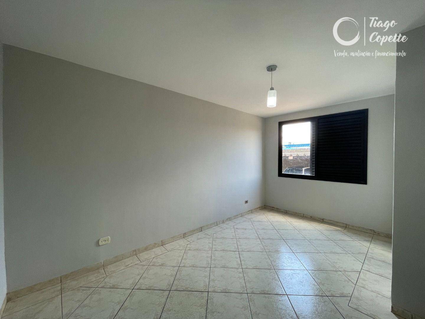 Apartamento à venda com 3 quartos, 118m² - Foto 3