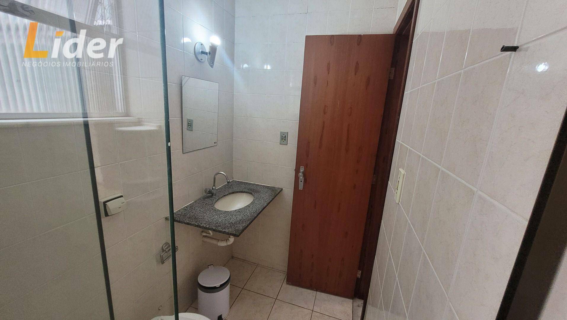 Apartamento para alugar com 2 quartos, 70m² - Foto 6