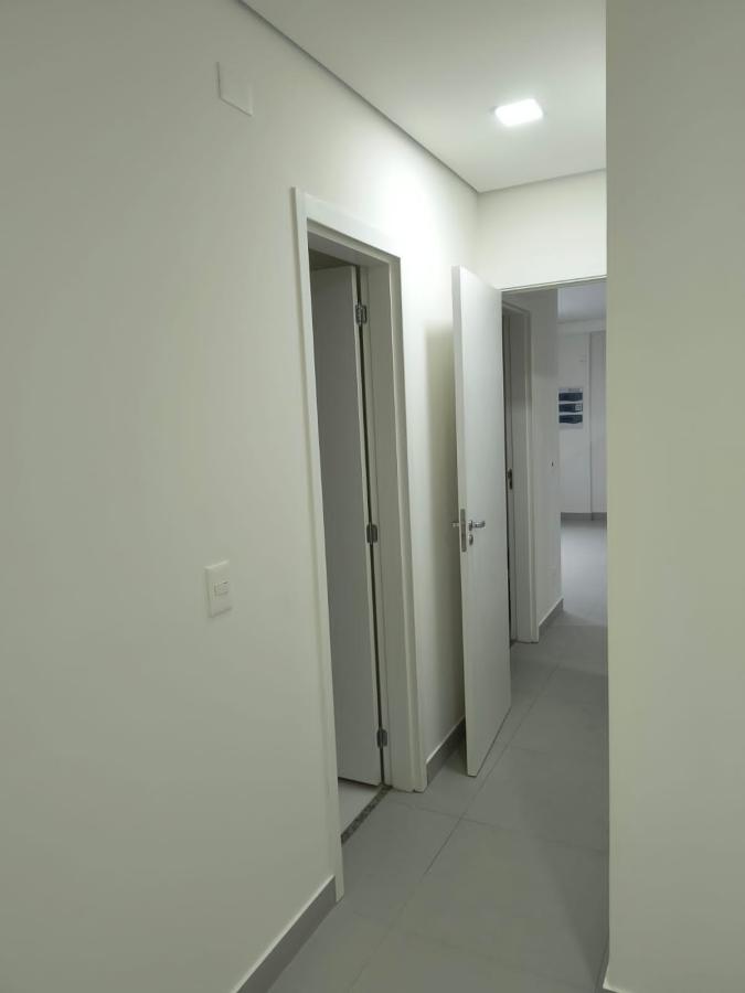 Apartamento à venda com 2 quartos, 58m² - Foto 3