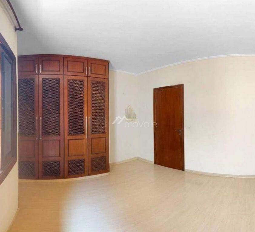 Casa à venda com 6 quartos, 318m² - Foto 10