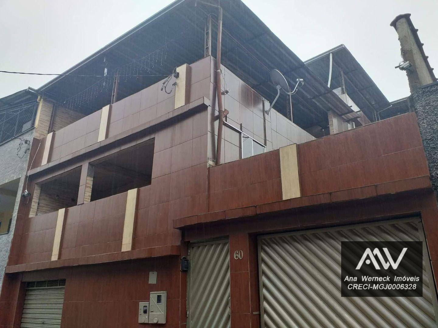 Casa de Condomínio à venda com 4 quartos, 327m² - Foto 1