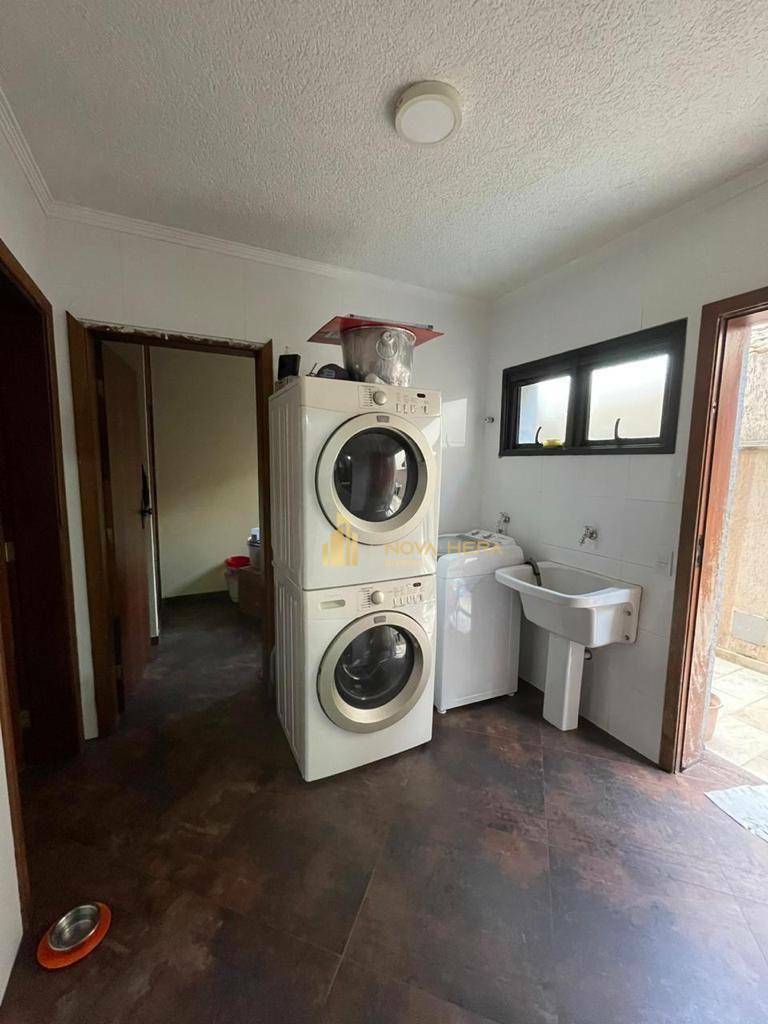 Sobrado à venda com 4 quartos, 354m² - Foto 20