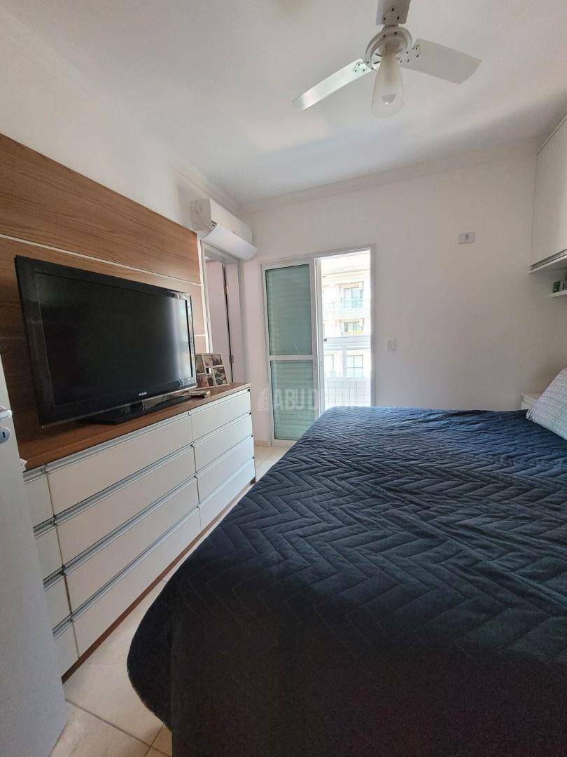 Apartamento à venda com 2 quartos, 70m² - Foto 12