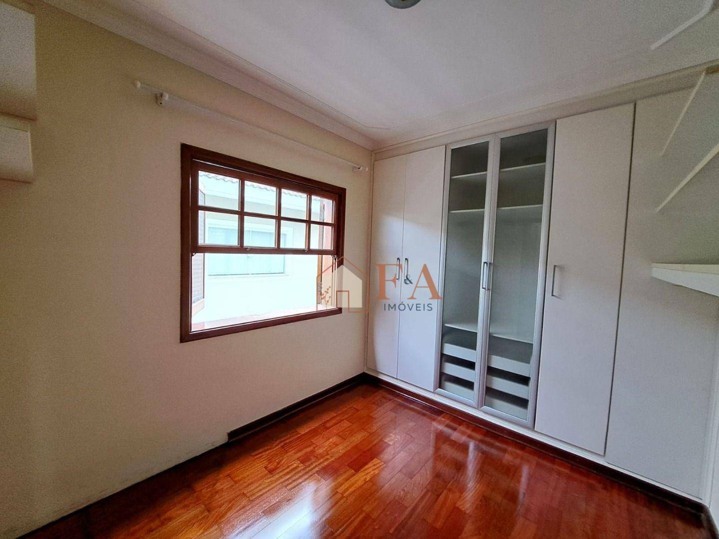 Casa de Condomínio à venda com 3 quartos, 241m² - Foto 12