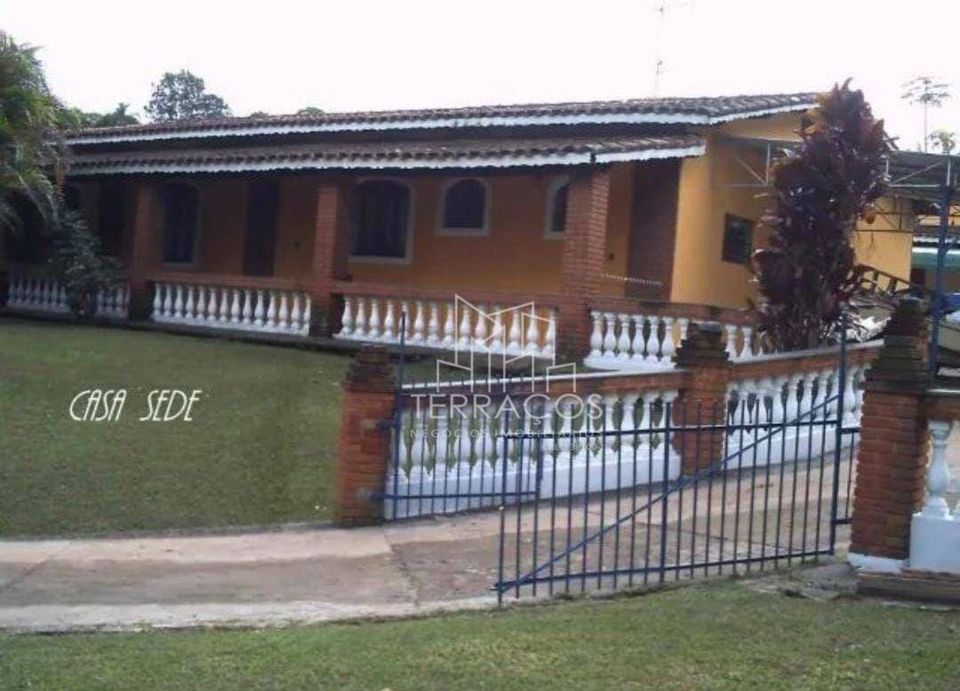 Chácara à venda com 4 quartos, 300m² - Foto 1