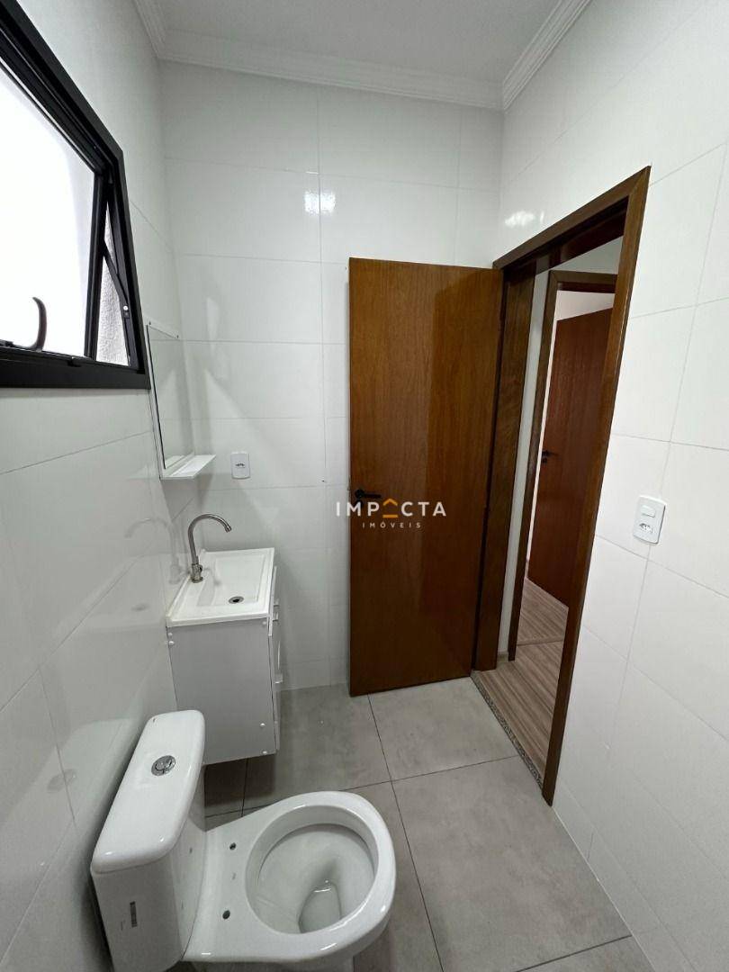 Casa à venda com 2 quartos, 70m² - Foto 13