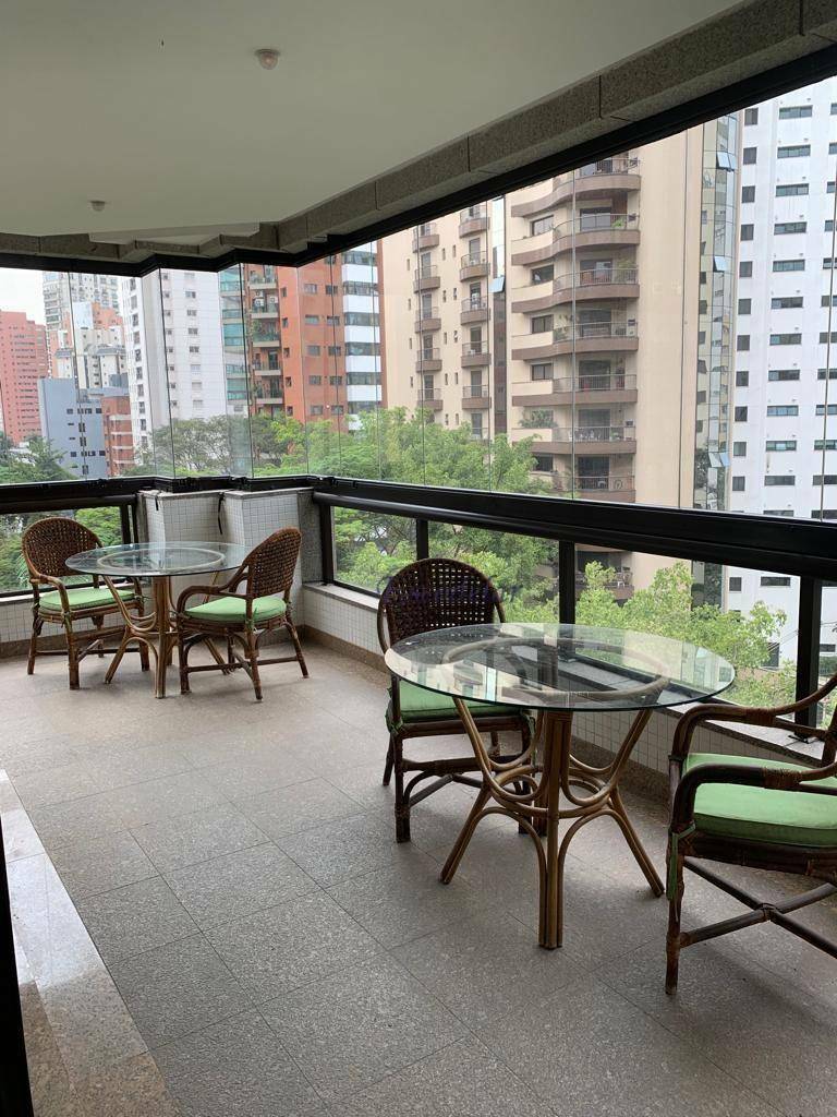 Apartamento à venda e aluguel com 4 quartos, 330m² - Foto 2