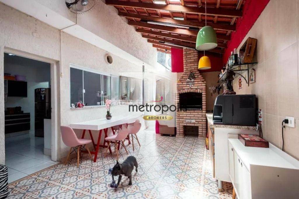 Casa à venda com 3 quartos, 140m² - Foto 1