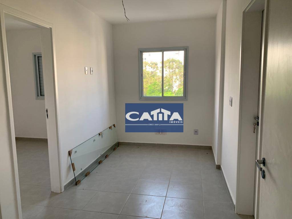 Apartamento à venda com 2 quartos, 40m² - Foto 14