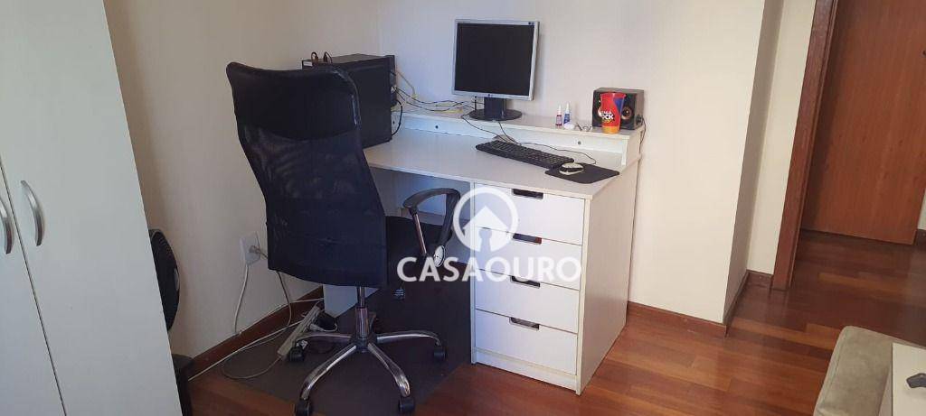 Apartamento à venda com 4 quartos, 115m² - Foto 17