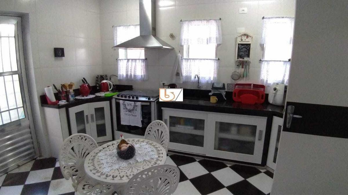 Casa de Condomínio à venda com 4 quartos, 800m² - Foto 28