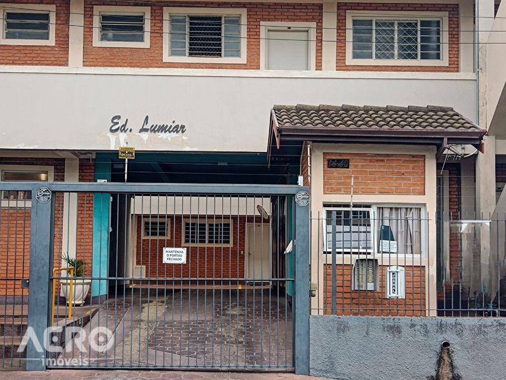 Apartamento à venda com 1 quarto, 40m² - Foto 3