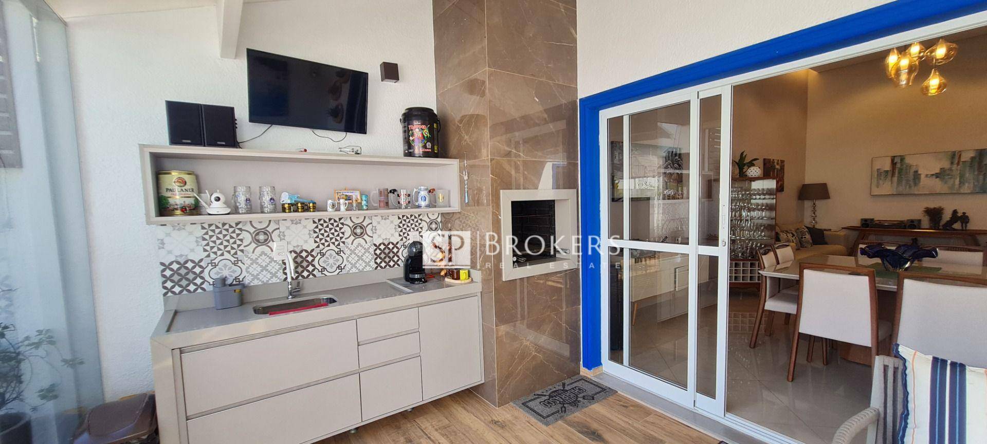 Casa à venda com 3 quartos, 218m² - Foto 8