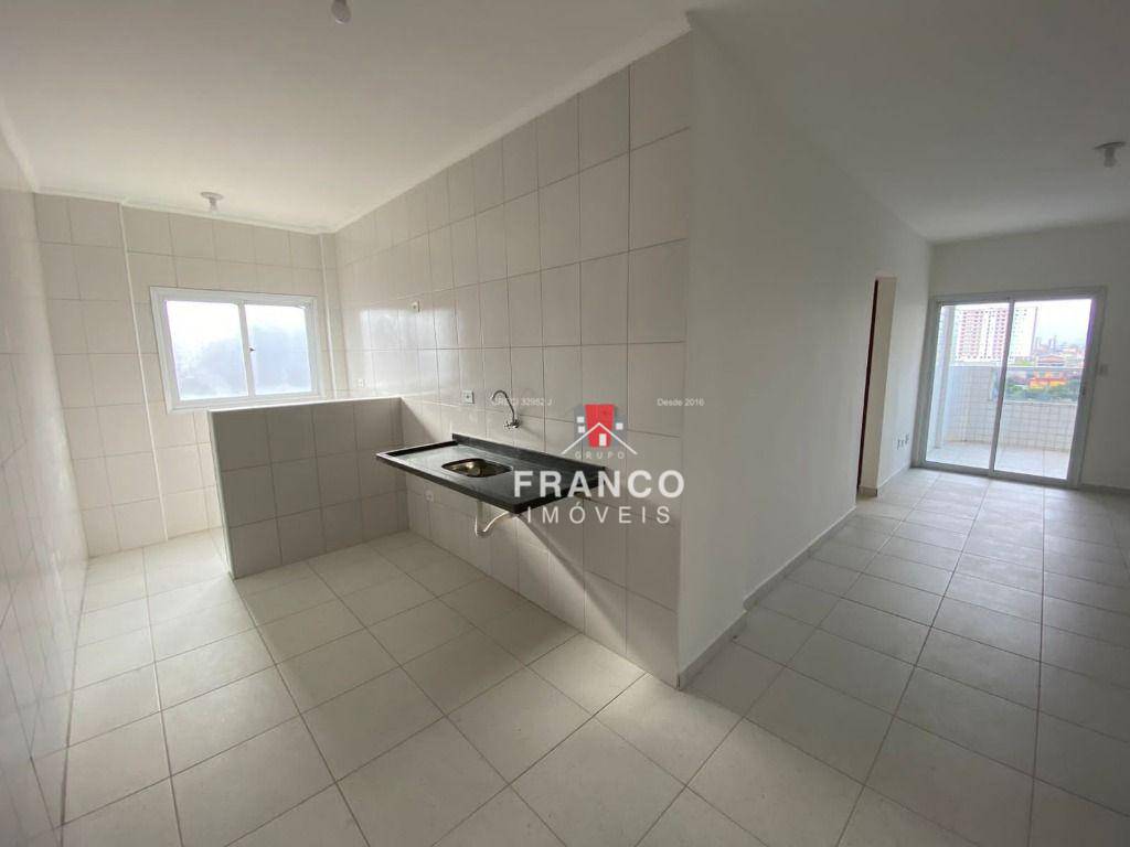 Apartamento à venda com 2 quartos, 67m² - Foto 8