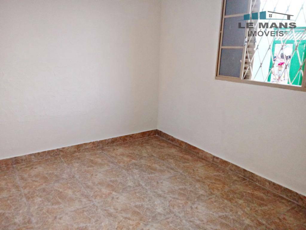 Casa à venda com 2 quartos, 92m² - Foto 14