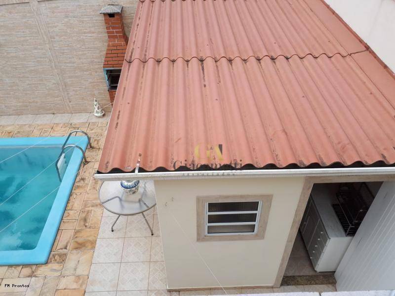 Casa de Condomínio à venda com 4 quartos, 300m² - Foto 12