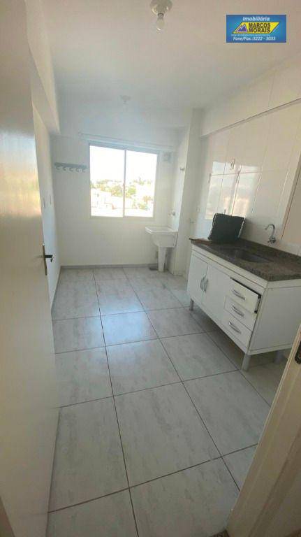 Apartamento para alugar com 2 quartos, 58m² - Foto 11