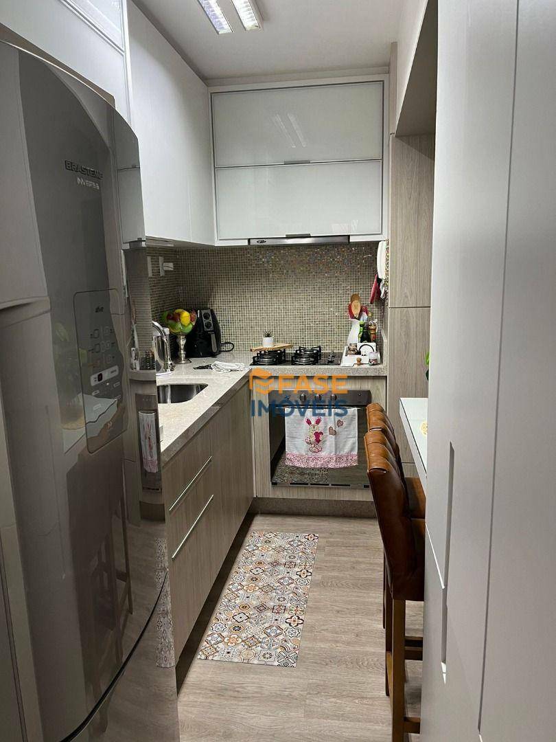 Apartamento à venda com 3 quartos, 80m² - Foto 6