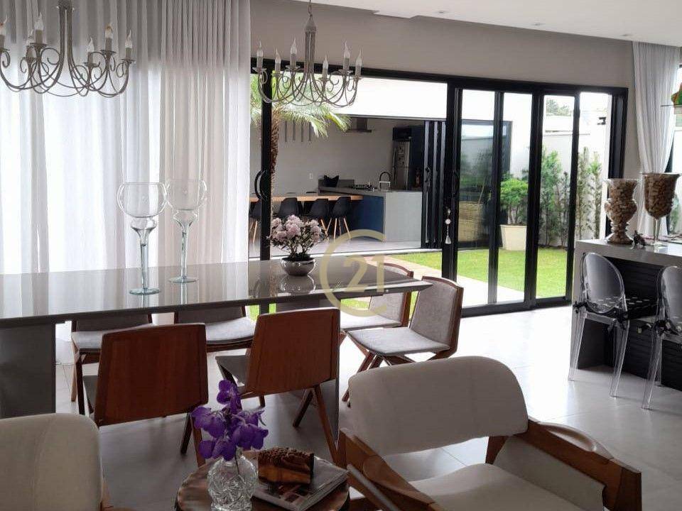 Casa de Condomínio à venda com 3 quartos, 276m² - Foto 4