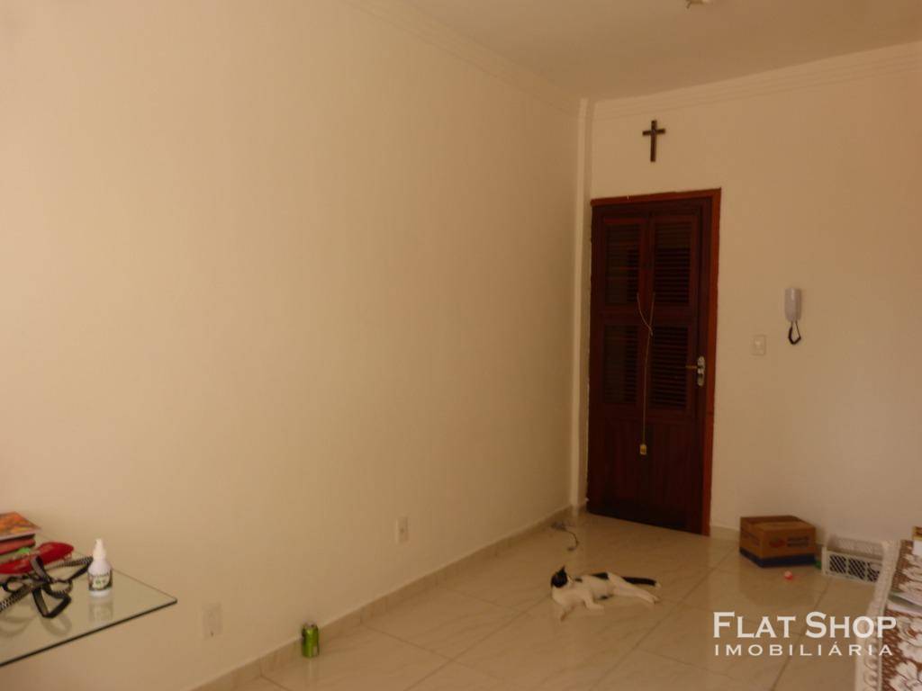 Apartamento à venda com 3 quartos, 68m² - Foto 4