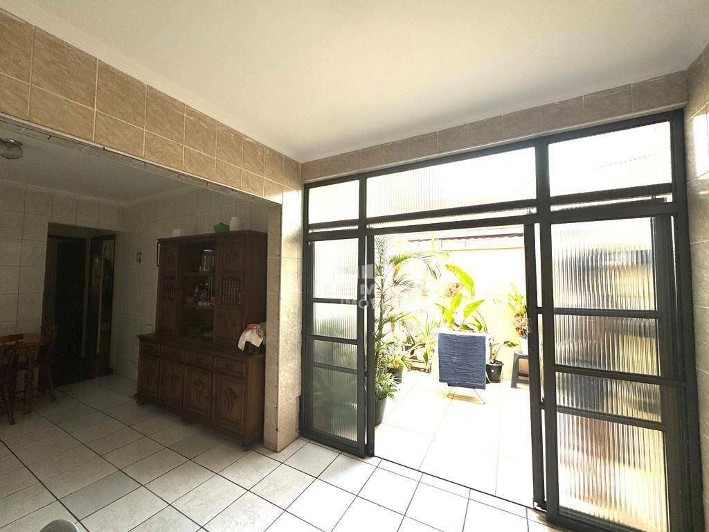 Casa à venda com 3 quartos, 140m² - Foto 6