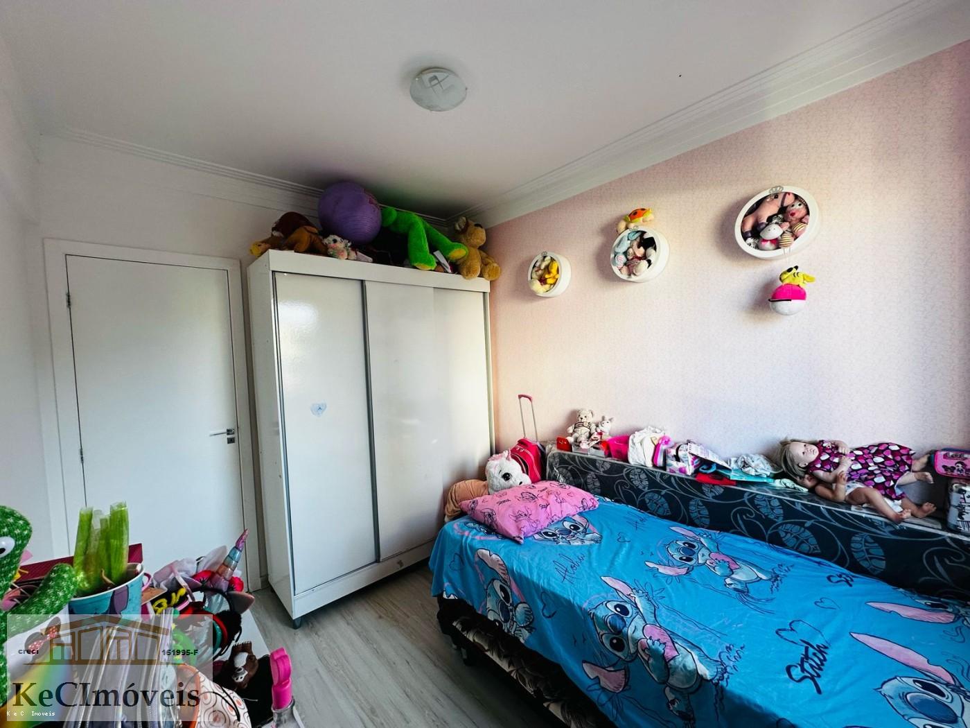 Apartamento à venda com 2 quartos, 62m² - Foto 11