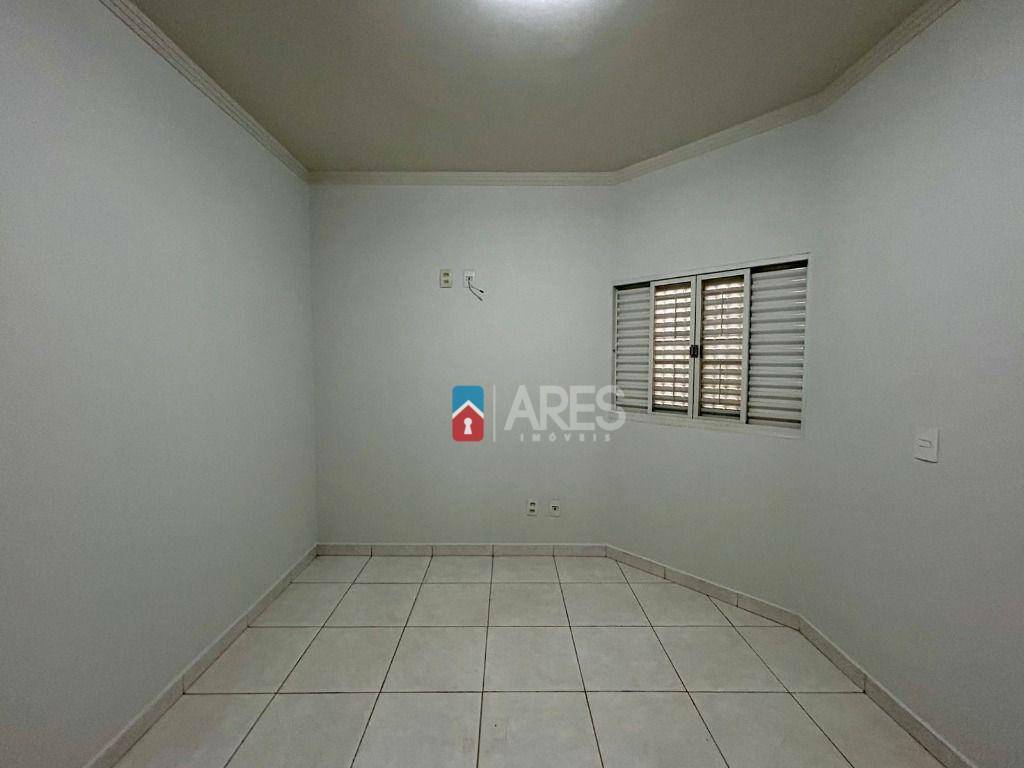 Casa à venda com 3 quartos, 120m² - Foto 14