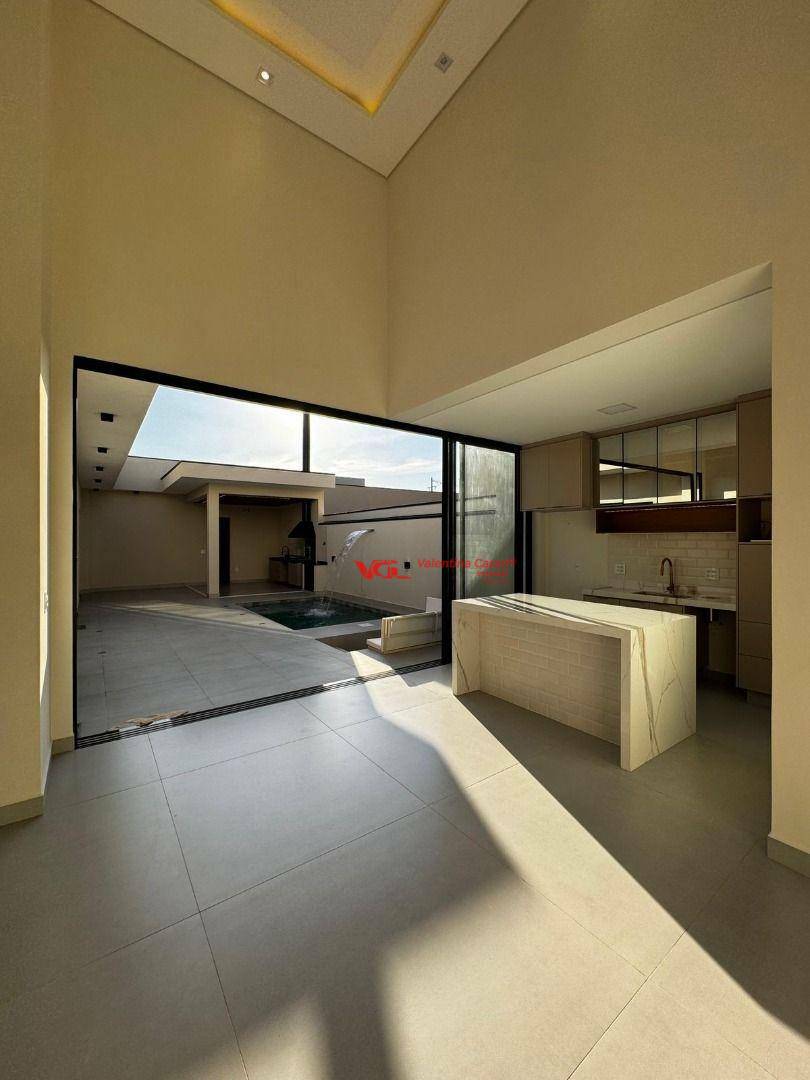 Casa de Condomínio à venda com 3 quartos, 195m² - Foto 3