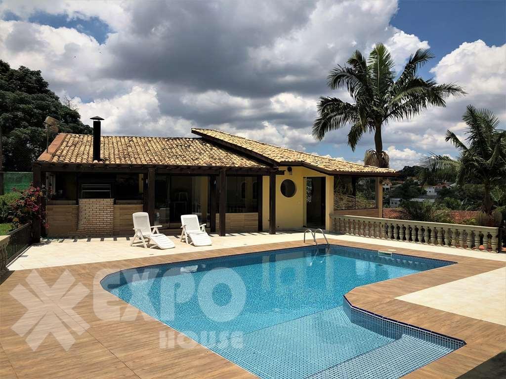 Casa à venda com 4 quartos, 1311m² - Foto 1