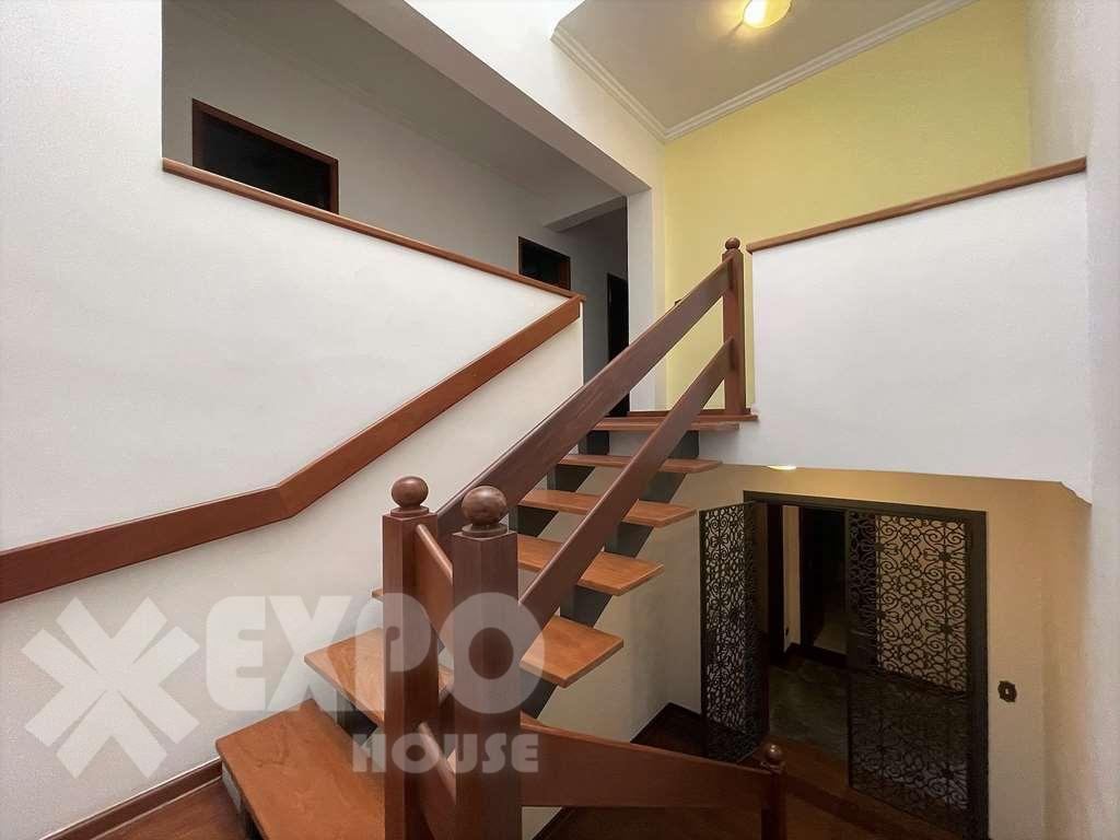 Casa à venda com 4 quartos, 1176m² - Foto 32