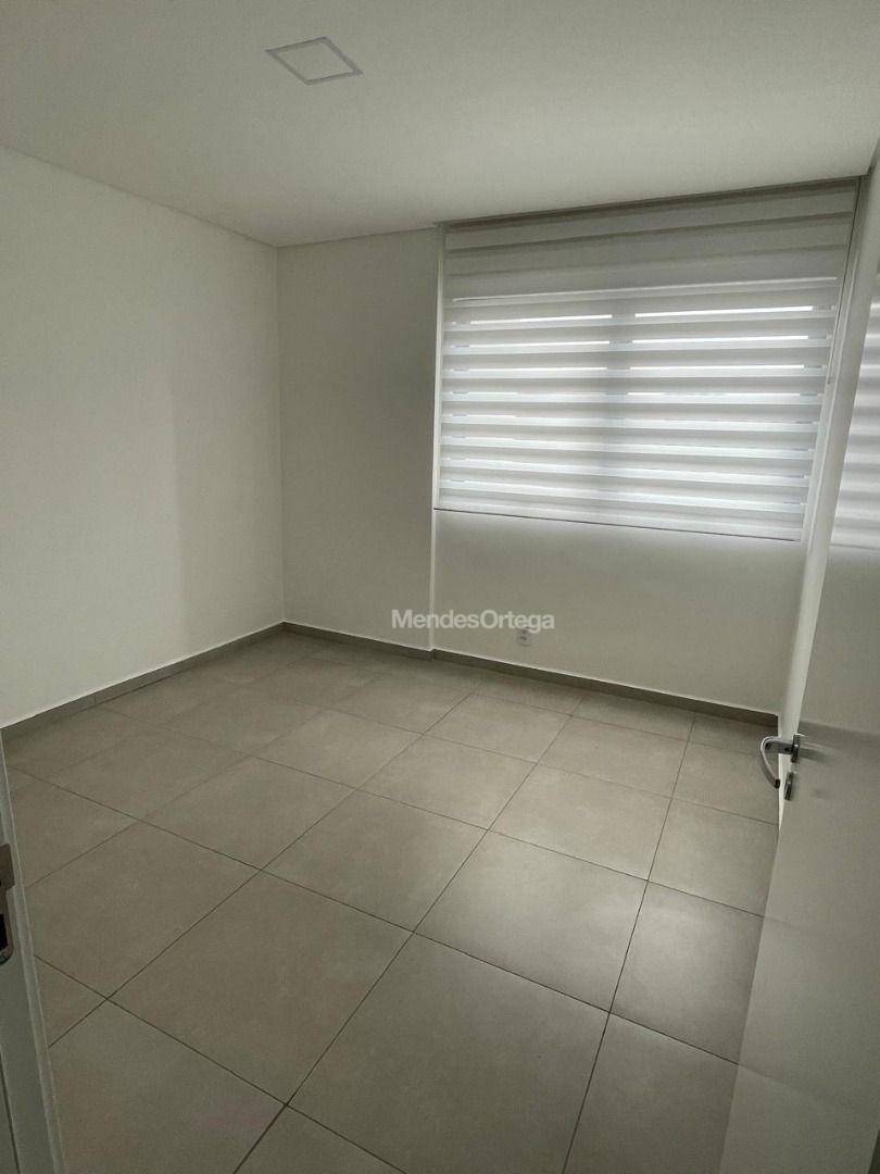 Apartamento para alugar com 2 quartos, 72m² - Foto 10