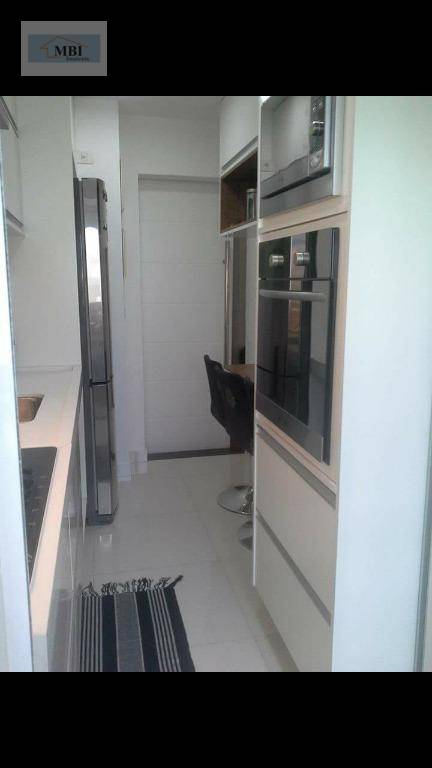 Apartamento à venda com 3 quartos, 68m² - Foto 2