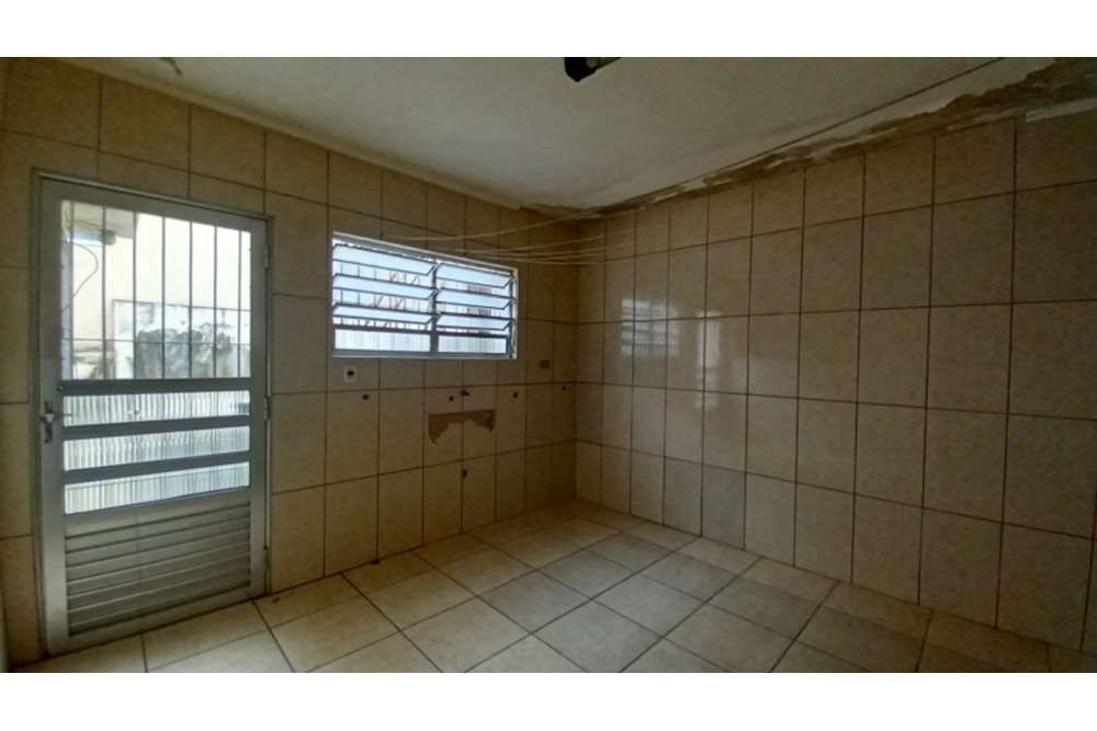 Casa de Condomínio à venda com 2 quartos, 180m² - Foto 2