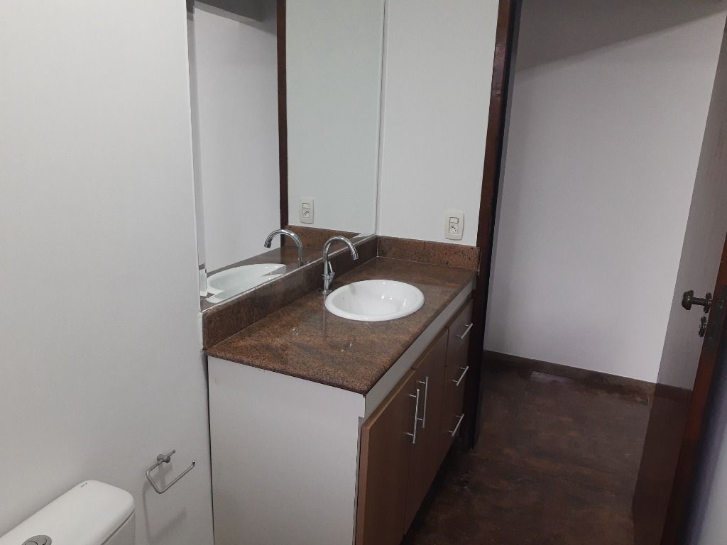 Sobrado à venda com 4 quartos, 250m² - Foto 11