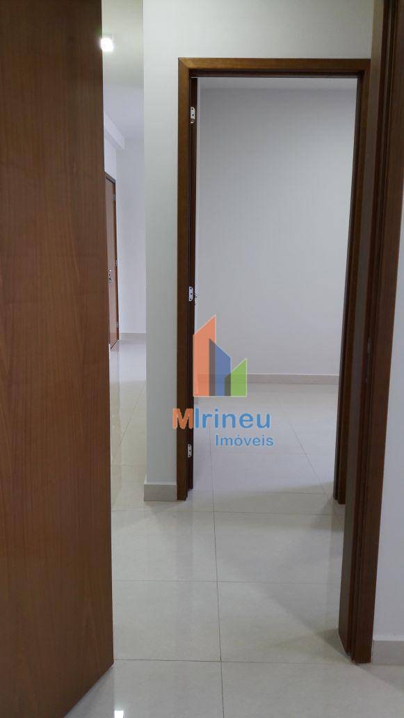 Apartamento à venda com 2 quartos, 56m² - Foto 5