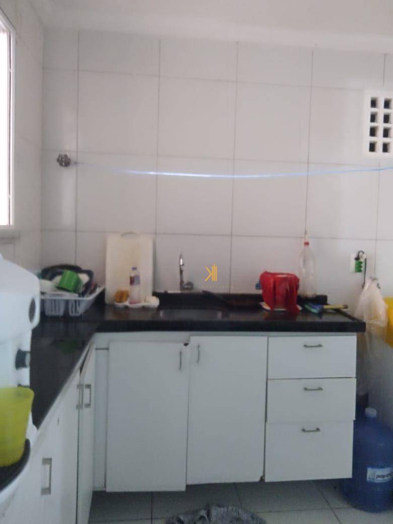 Apartamento à venda com 2 quartos, 80m² - Foto 17