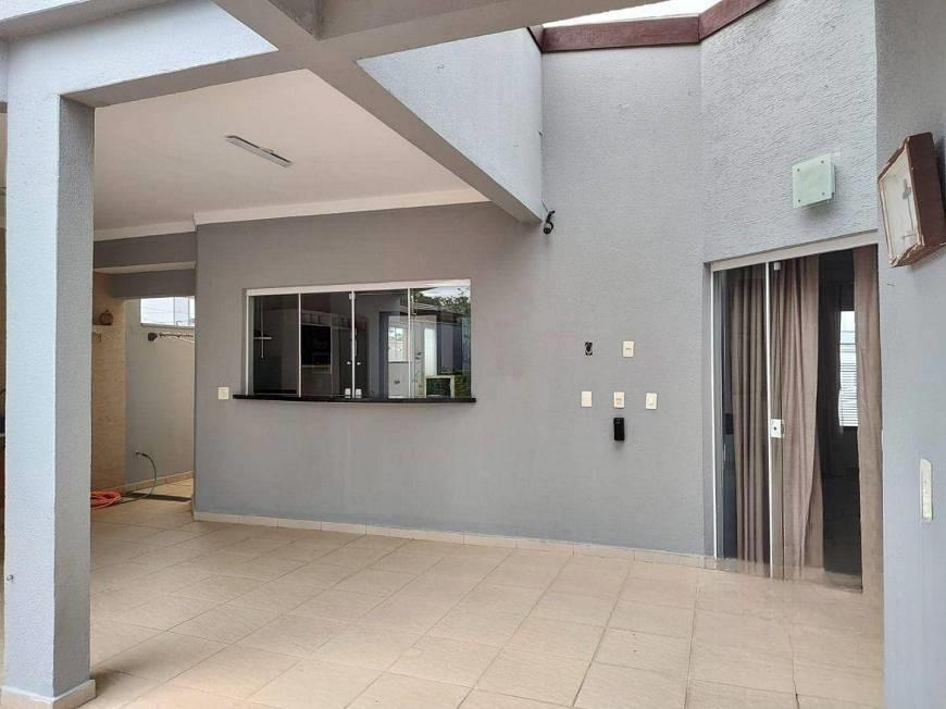 Casa à venda com 3 quartos, 242m² - Foto 12