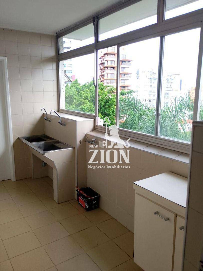 Apartamento para alugar com 3 quartos, 166m² - Foto 28