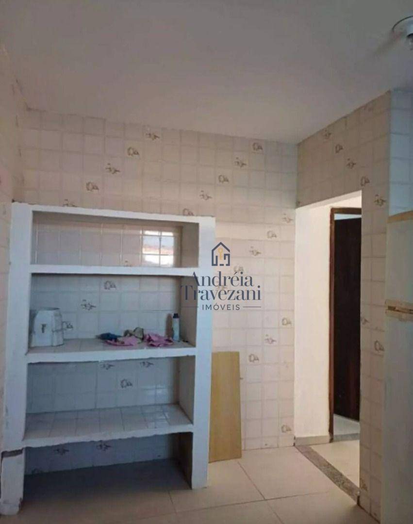 Casa à venda com 5 quartos, 167m² - Foto 8