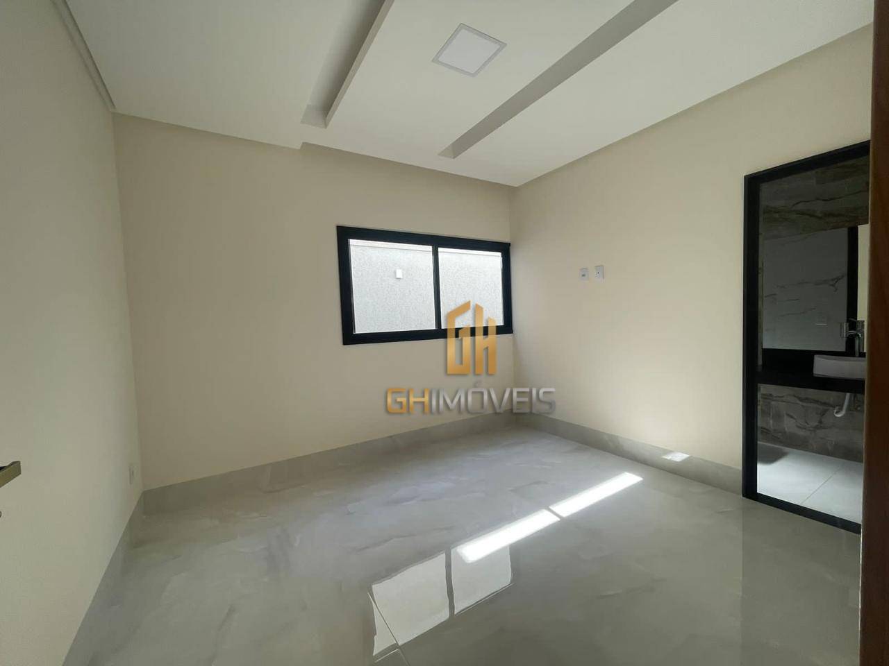 Sobrado à venda com 4 quartos, 316m² - Foto 19