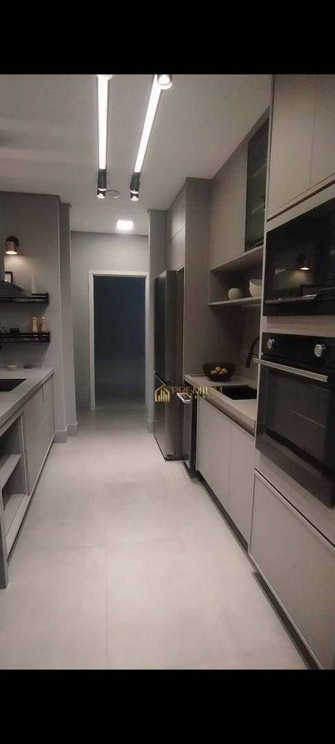 Apartamento à venda com 3 quartos, 142m² - Foto 12