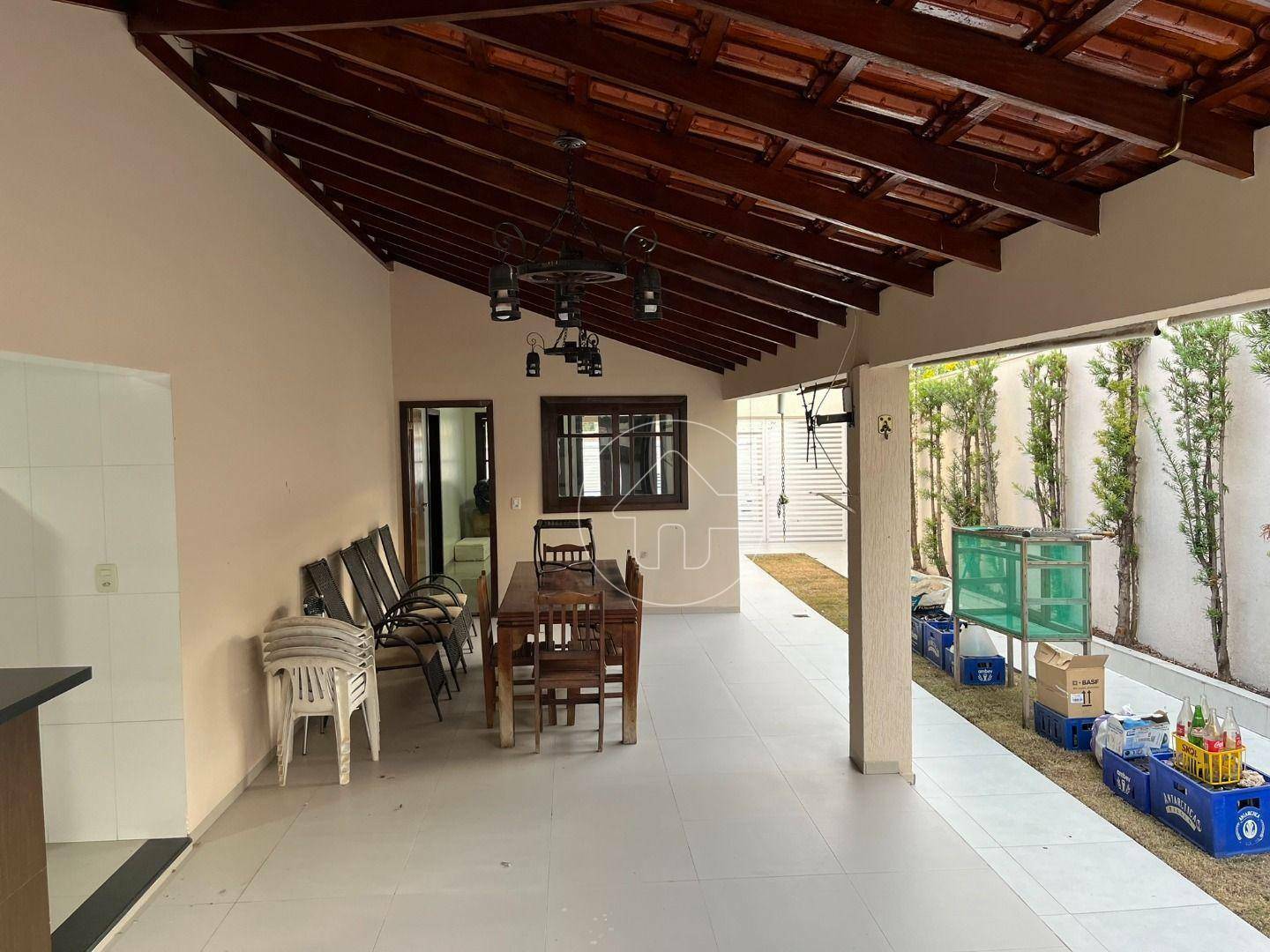 Casa à venda com 3 quartos, 198m² - Foto 31