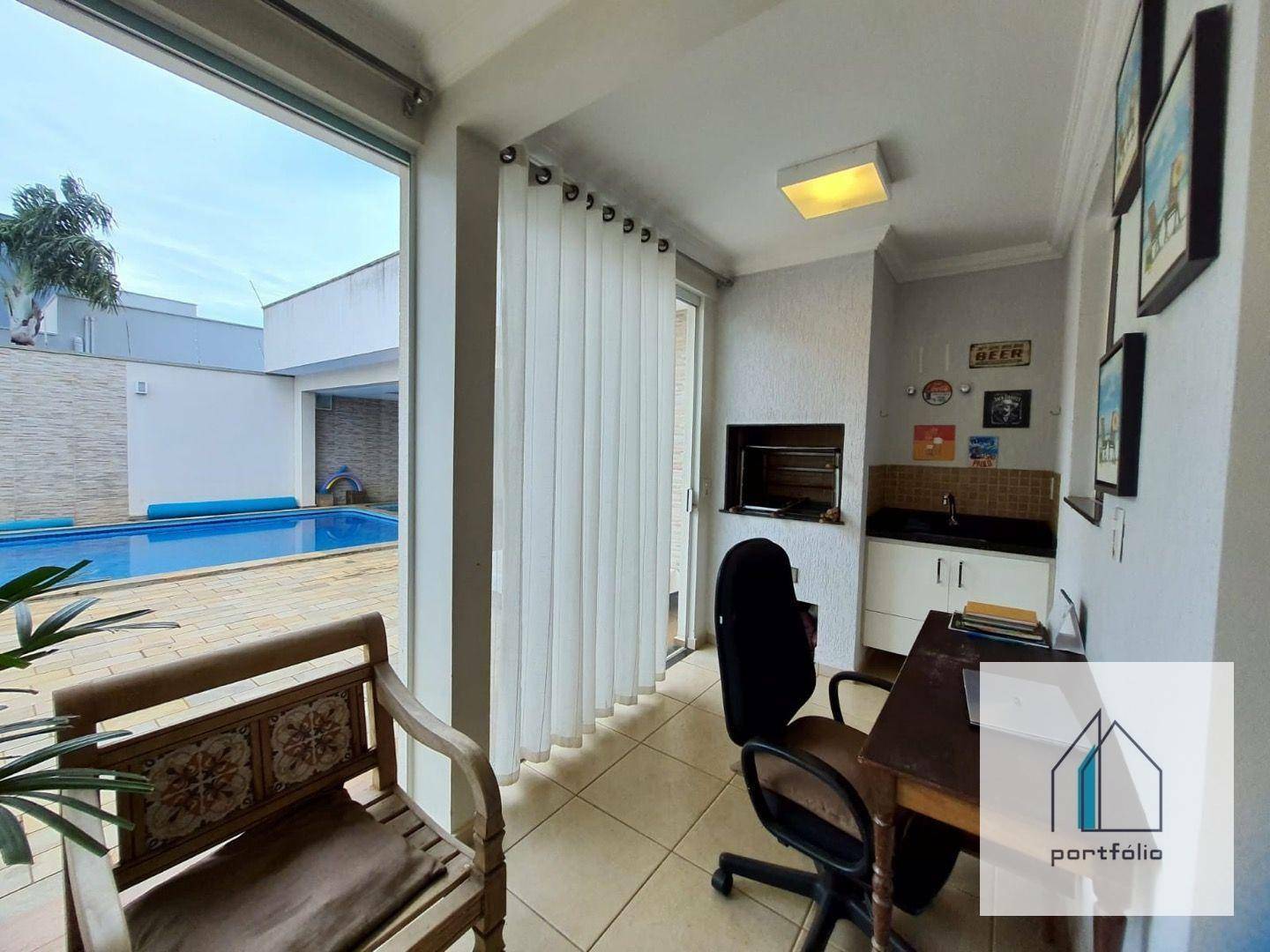 Casa à venda com 4 quartos, 270m² - Foto 21