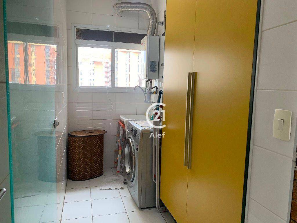 Apartamento para alugar com 2 quartos, 81m² - Foto 8