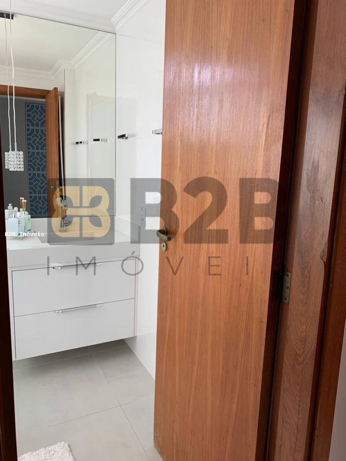 Apartamento à venda com 2 quartos, 75m² - Foto 2