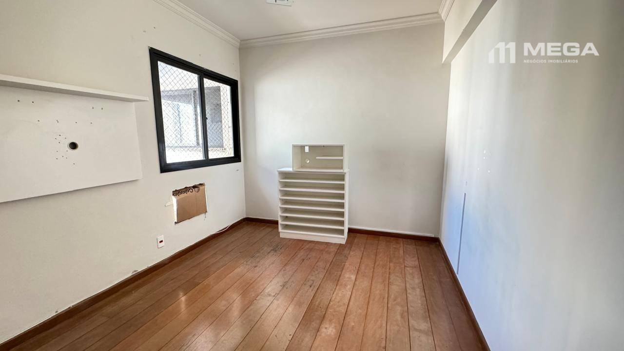 Apartamento à venda com 3 quartos, 189m² - Foto 6