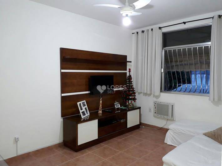 Apartamento à venda com 2 quartos, 72m² - Foto 1