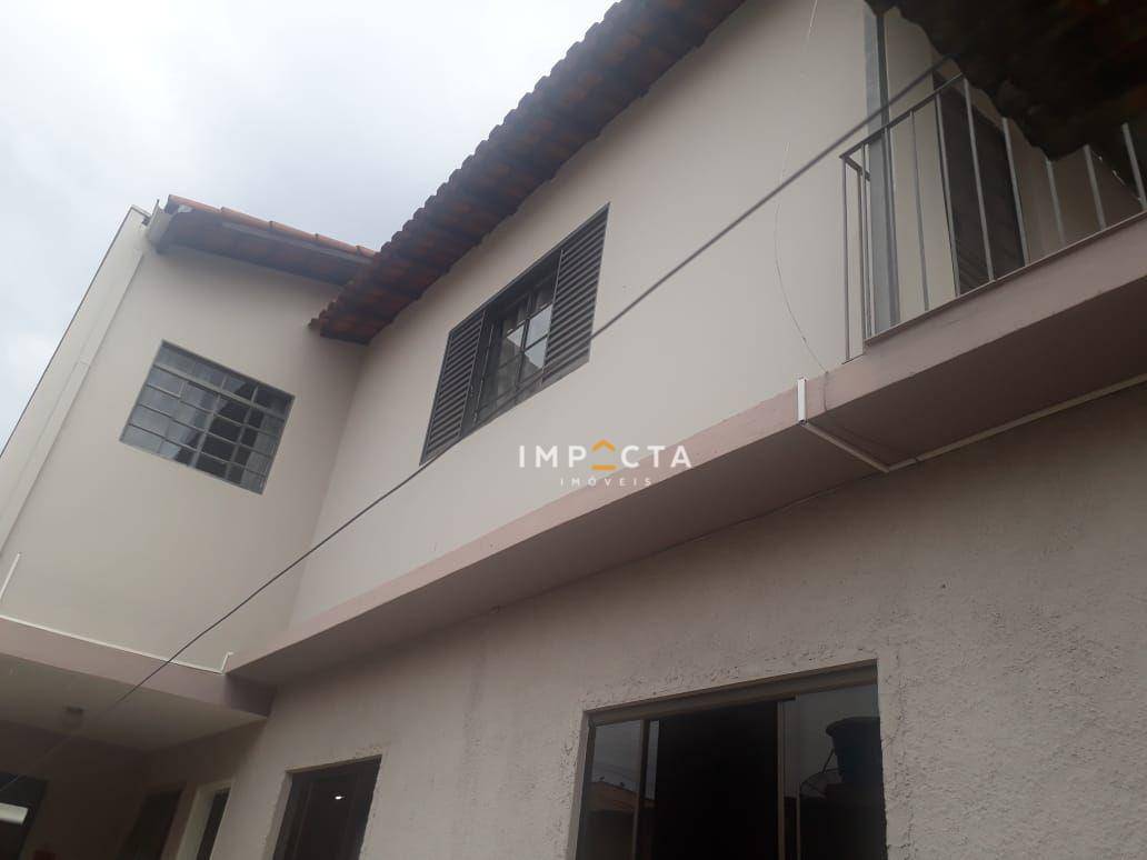 Casa, 3 quartos, 187 m² - Foto 1