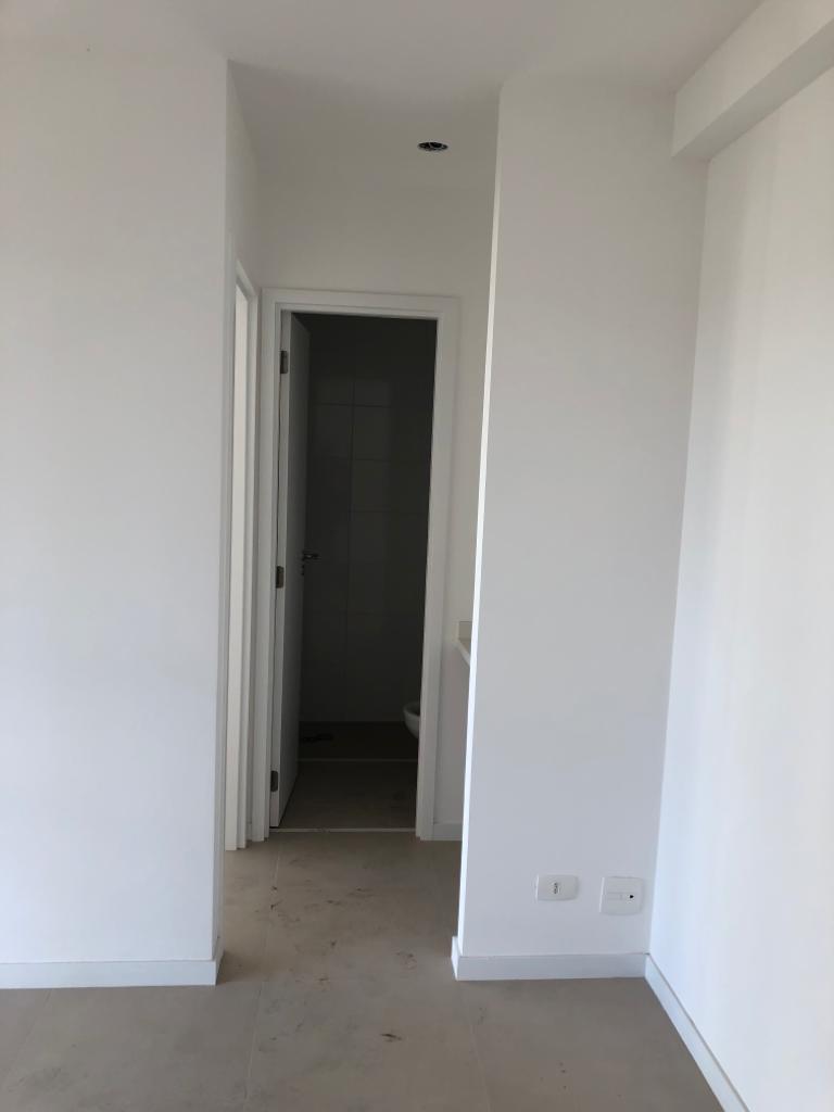 Apartamento à venda com 1 quarto, 38m² - Foto 2